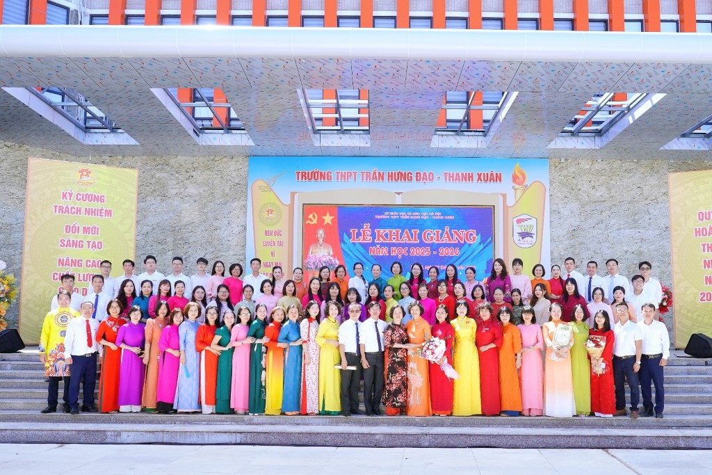 CH�O MỪNG LỄ KHAI GIẢNG NĂM HỌC MỚI 2025 - 2026 CỦA TRƯỜNG THPT TRẦN HƯNG ĐẠO - THANH XU�N