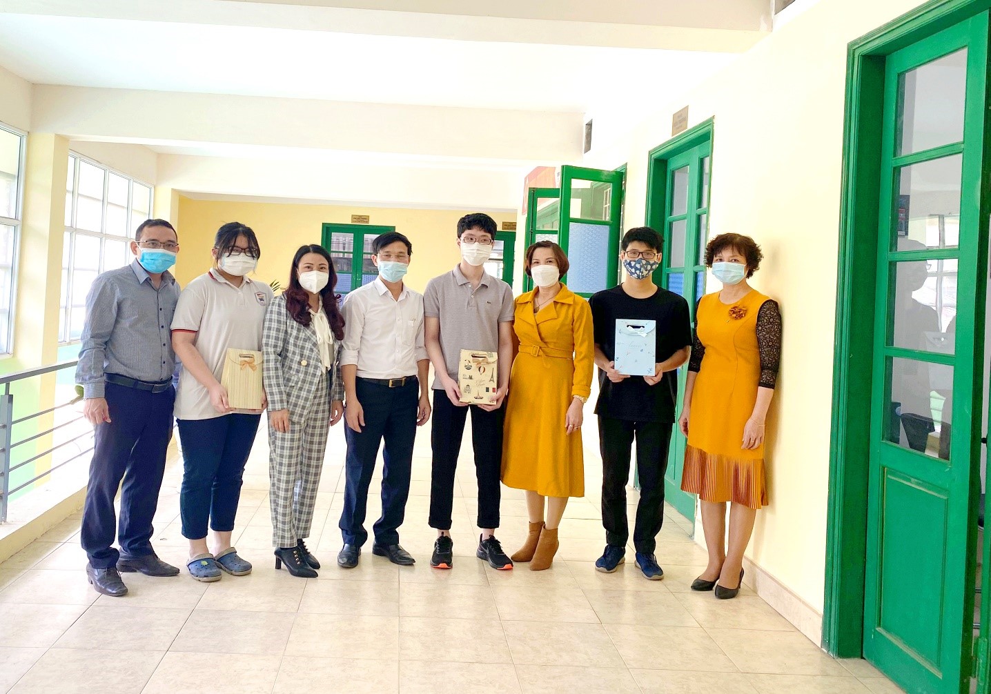 TRƯỜNG THPT TRẦN HƯNG ĐẠO - THANH XU�N HƯỞNG ỨNG CHƯƠNG TR�NH S�NG V� M�Y T�NH CHO EM